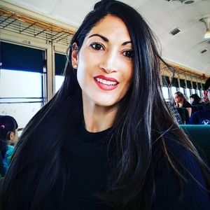 Meet your Posher, Loren